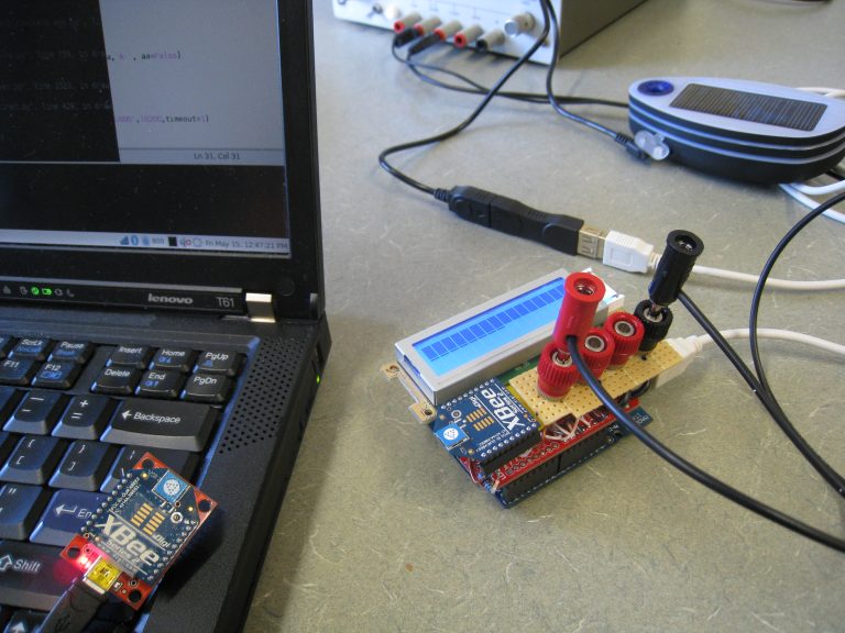 Wireless Multimeter with Connect and Non-Contact Voltage Tester