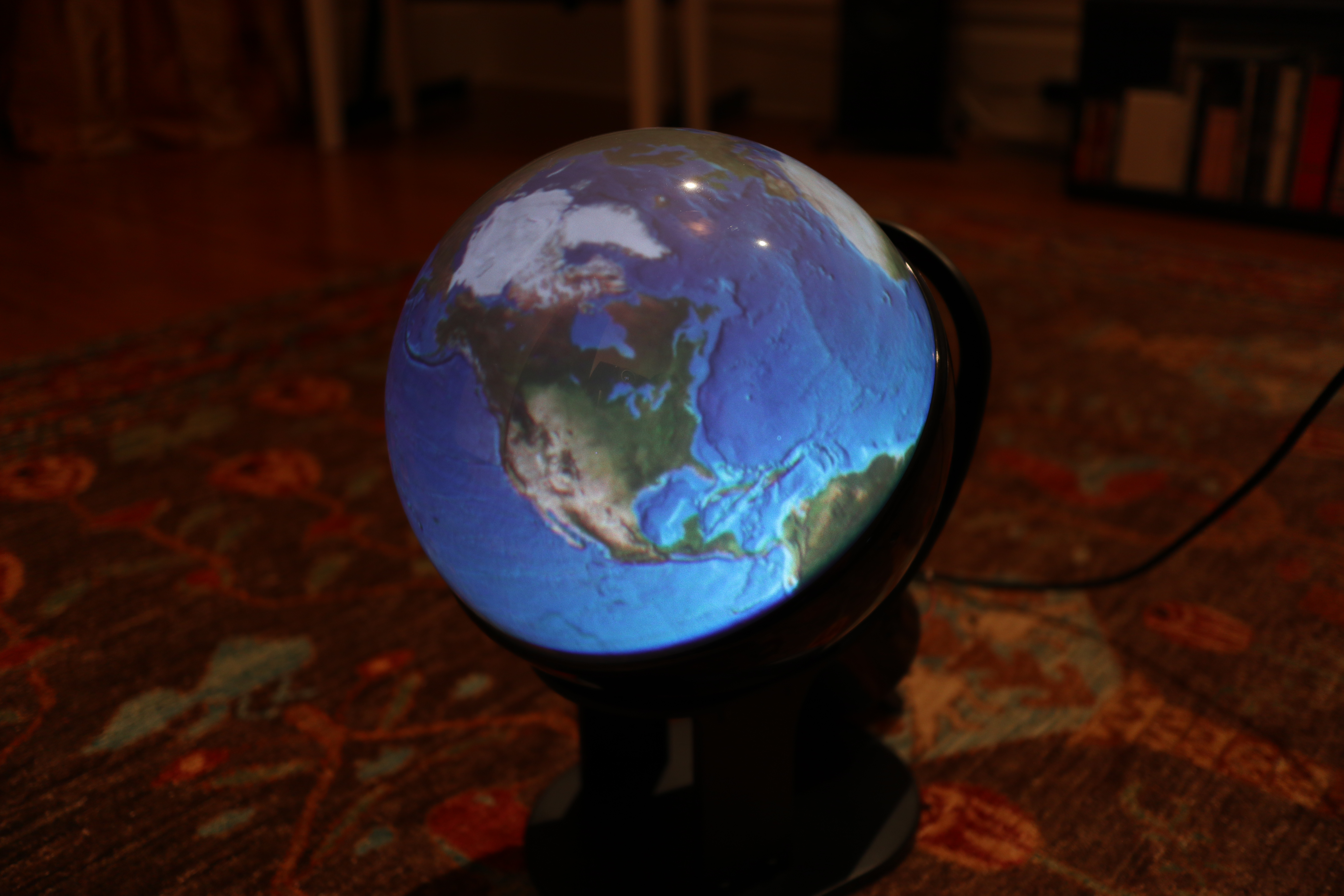 GAKKEN Globe Earth Model 83000 World Eye Globe Shaped Screen USB Compatible NEW